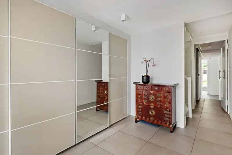 Ruime kangoeroewoning met 6 slaapkamers en 3 badkamers nabij het Steytelinckpark te Wilrijk.