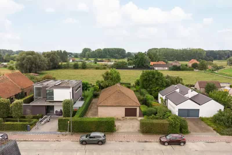 Laagbouwwoning met zicht op velden in Wolvertem