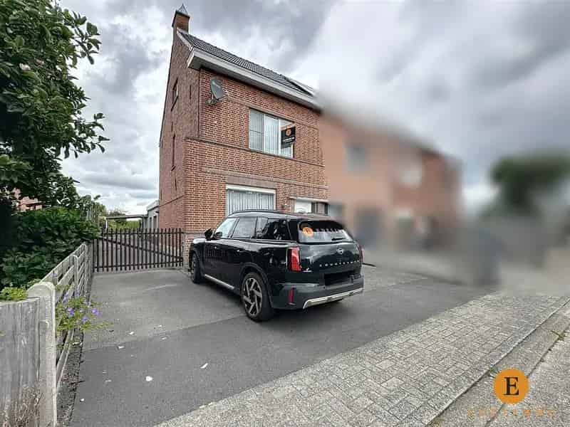 Huis te huur Belsele: HOB met tuin en oprit