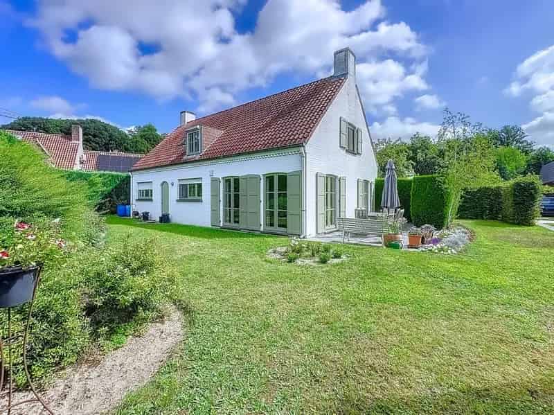 Villa te koop in Sint-Denijs-Westrem