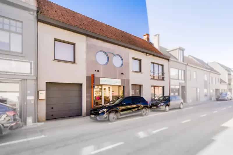 Huis te koop in Oosteeklo