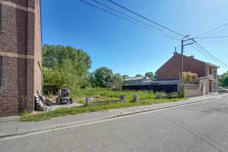 Rustig gelegen bouwgrond voor halfopen woning