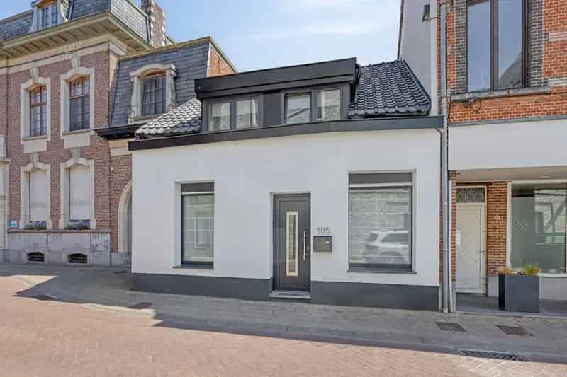 Huis te huur Sint-Amands: Gerenoveerde 2 slaapkamer woning met tuin