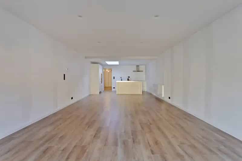 Gerenoveerde woning met 3 slaapkamers, garage en stadstuin!