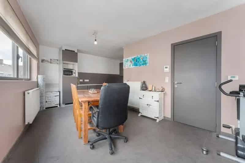Stijlvolle en energiezuinige woning met garage in het bruisende centrum van Roeselare
