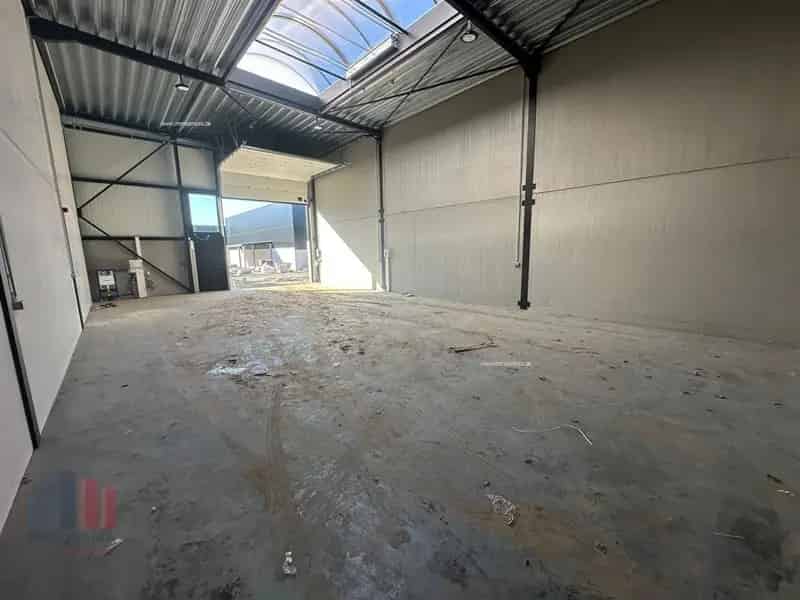 Nieuwbouw bedrijfsgebouw te huur in Zeus Zwevegem