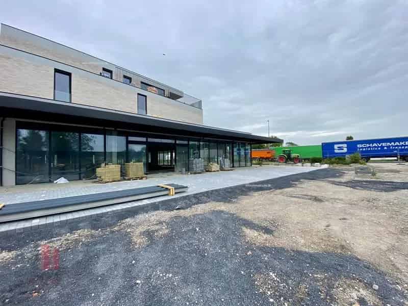 Nieuwbouw handelspand te huur in Otax Veurne