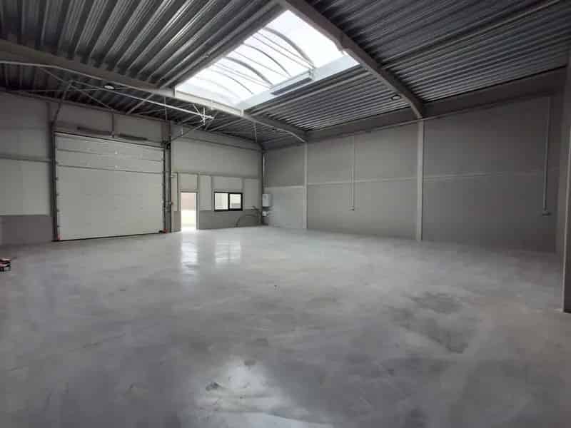 NIEUWBOUW KMO-UNIT VAN CA. 174 M²  TE AARSELE