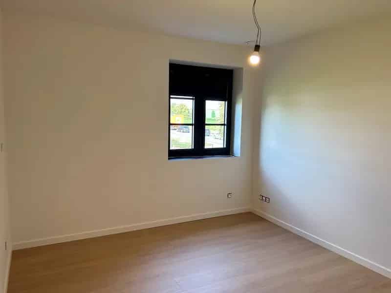 PRACHTIGE NIEUWBOUWWONING MET HOOGWAARDIGE AFWERKING!