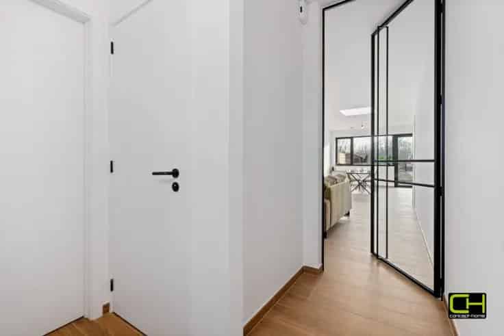 Huis Te Koop: Instapklare Energiezuinige Woning met Tuin