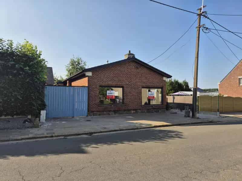 Bungalow met 3 slaapkamers nabij het Dorp in Serskamp