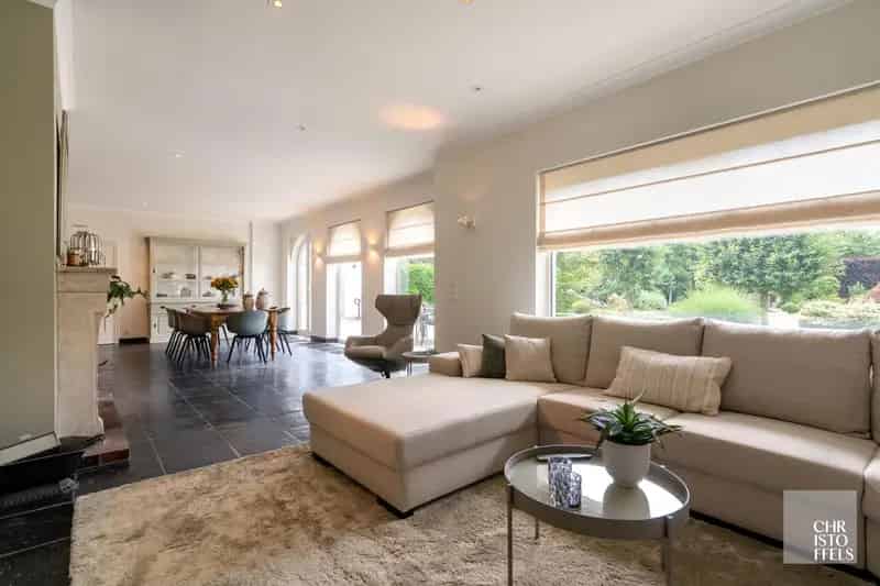 Standingvolle riante villa met kantoren/praktijk en parktuin van 1.906m²!