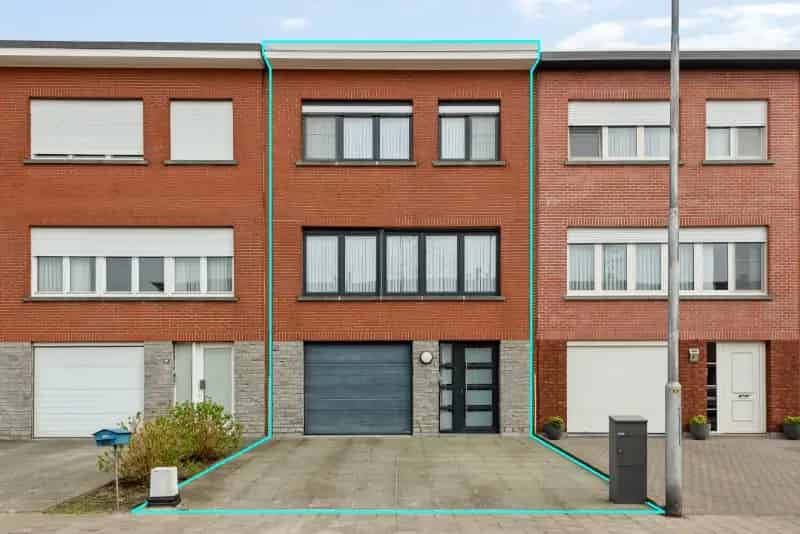 Rijwoning te Hemiksem 3 slaapkamers garage tuin