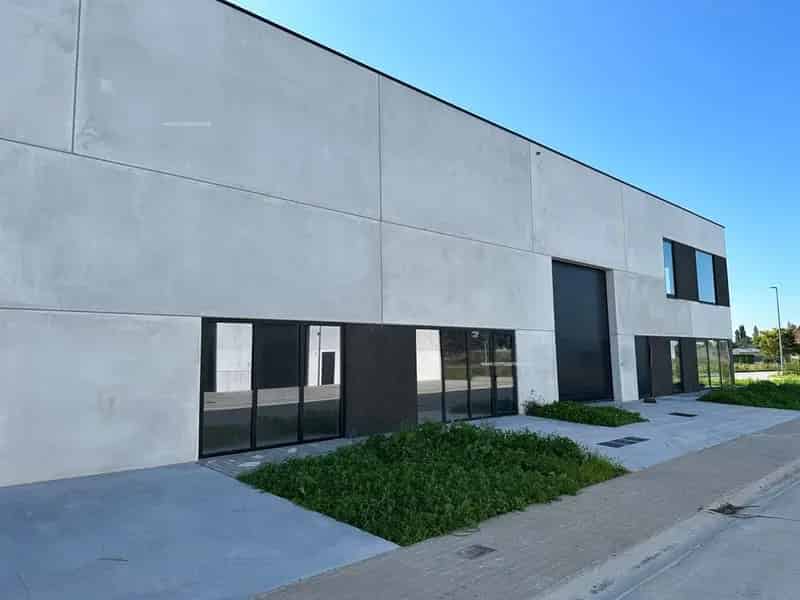 Nieuwbouw bedrijfsgebouw te koop in 'T Saspark Wielsbeke