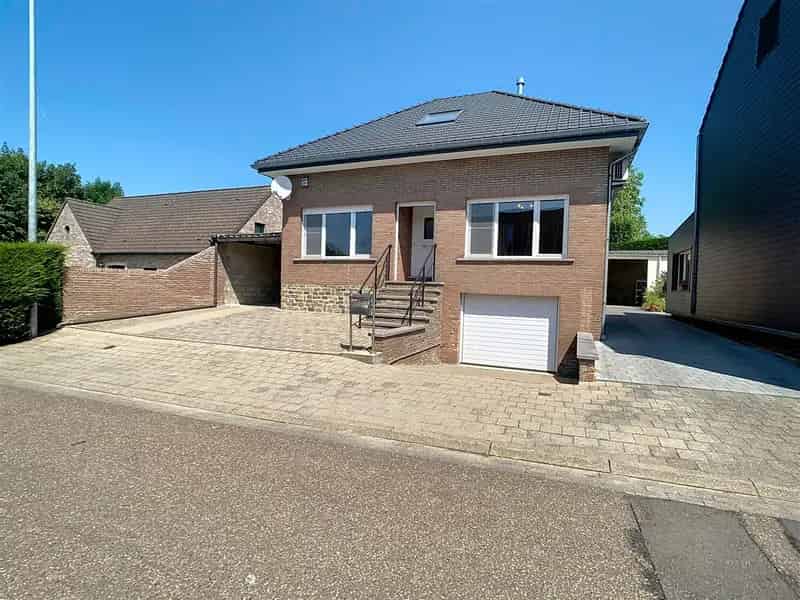 Gezellige woning, 2 slpks, terras/koer, garage, 2a 77ca