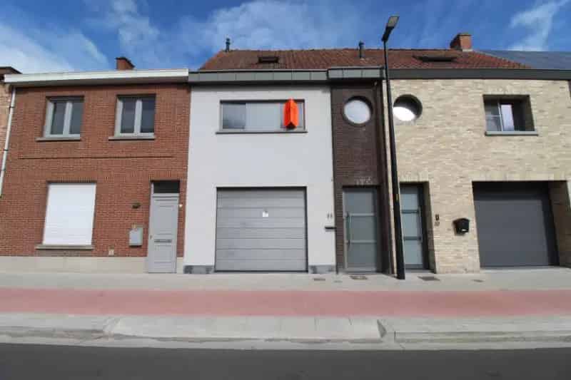 Gezellige woning met ruime tuin te huur in Dadizele