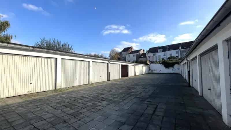 Garage  te Evere 