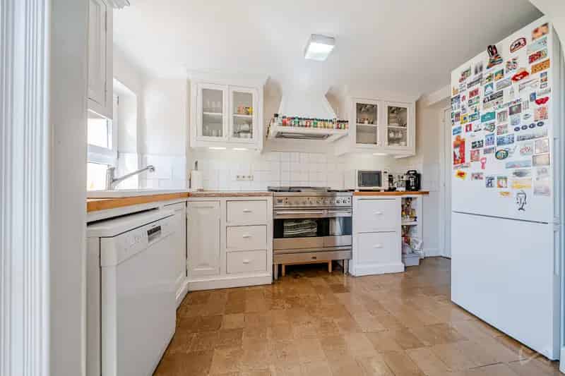 Huis met vijf slaapkamers in Etterbeek