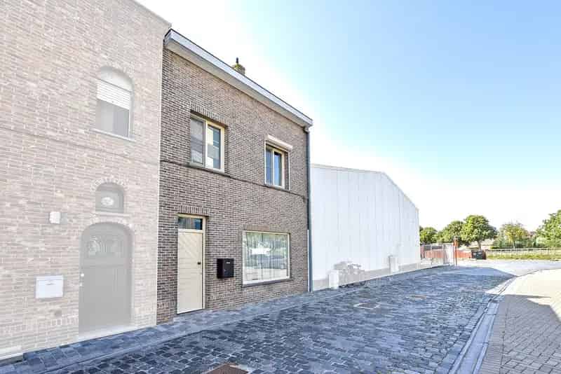 Instapklare woning met zonnige tuin in centrum Diksmuide!
