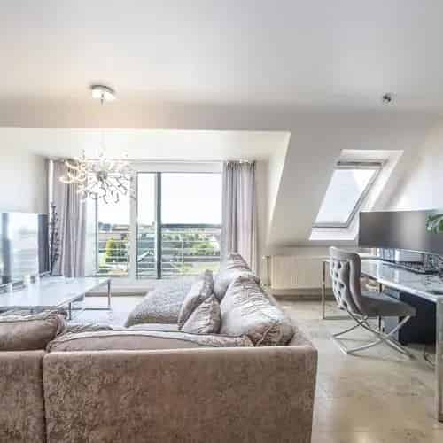 Zonnig duplexappartement op boogscheut van centrum met zuidgericht terras