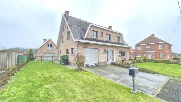 Villa te Koop 4 slaapkamers Unieke Tuin Zillebeke