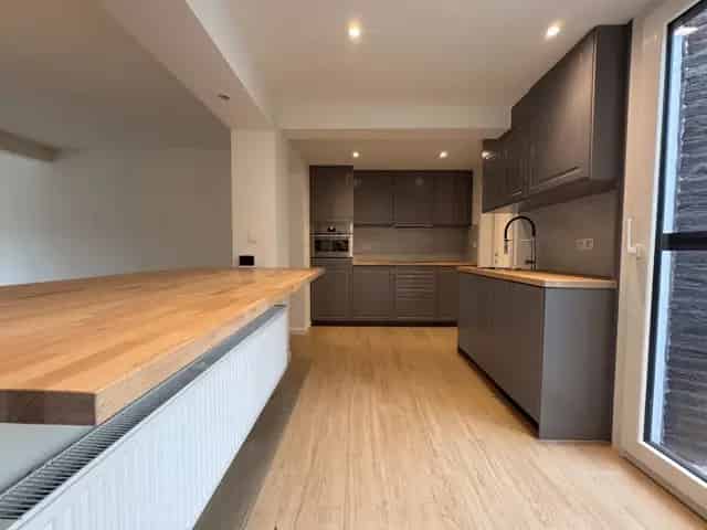 Huis te Huur Zele: Ruime en Comfortabele Gezinswoning