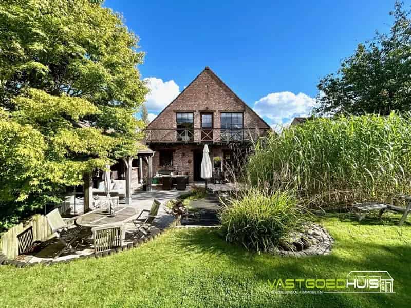 Prachtige villa in landelijke stijl