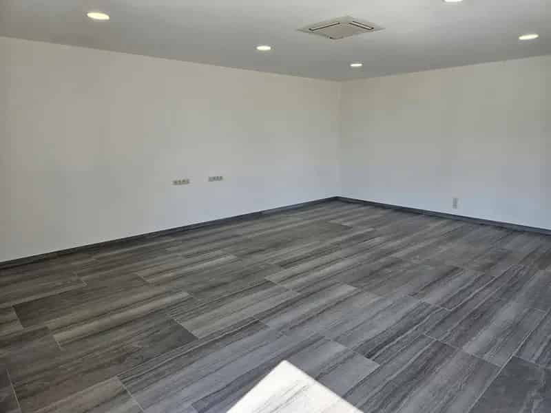 TE KOOP: modern bedrijfsgebouw in Diepenbeek
