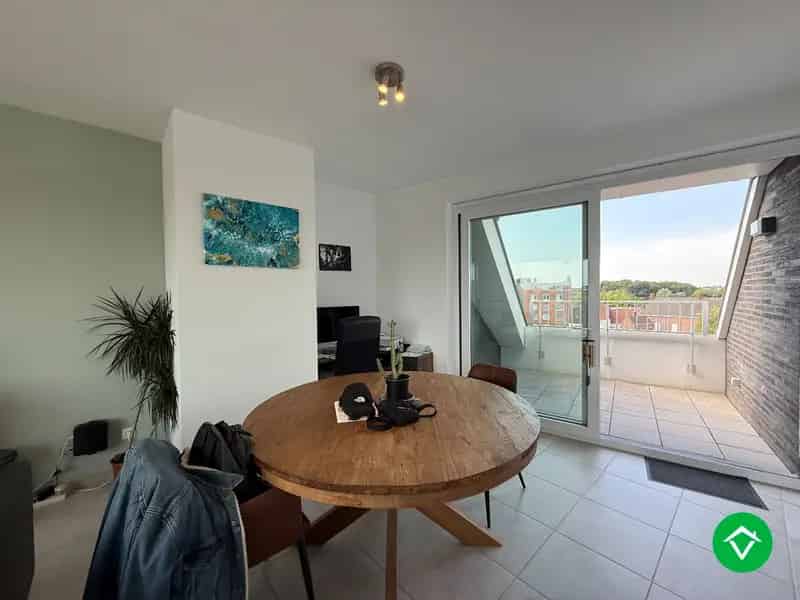 Dakappartement te koop Roeselare 2 slaapkamers 2 terrassen