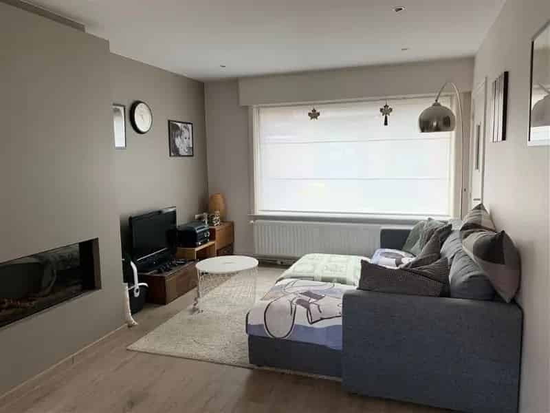 🏡 TE HUUR: Ruime woning met 4 slaapkamers in het centrum van Wingene!