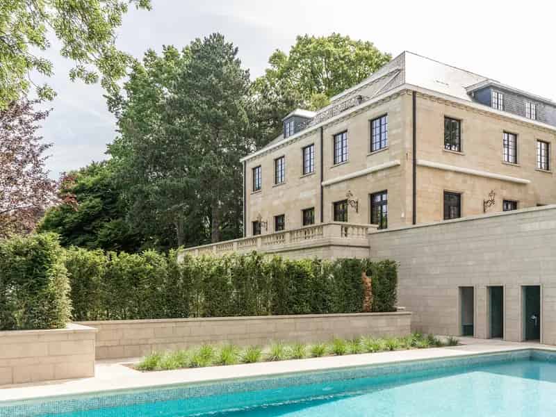 Huis te huur Vorst  Dudenpark 1300m² 6 suites zwembad