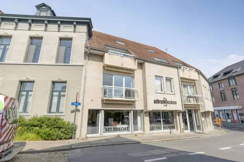 Instapklaar appartement met twee kamers & groot zonneterras.