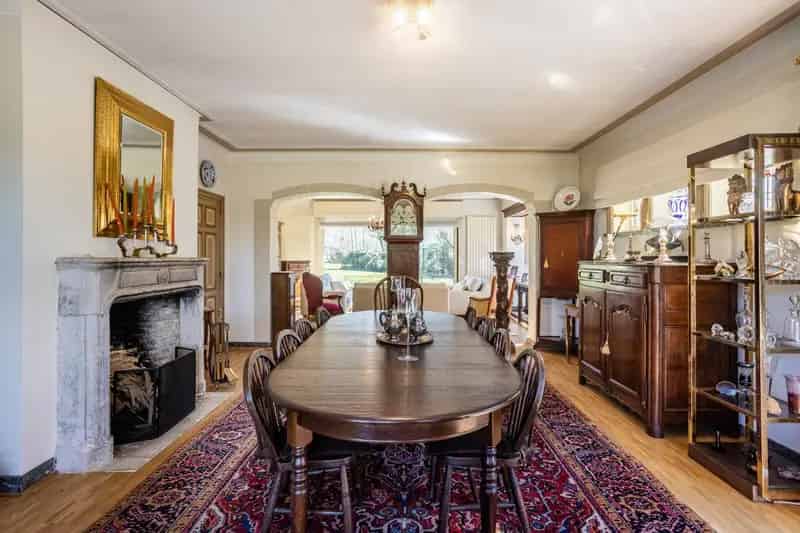Exclusieve villa in Onkerzele – Rust, Ruimte en Luxe!
