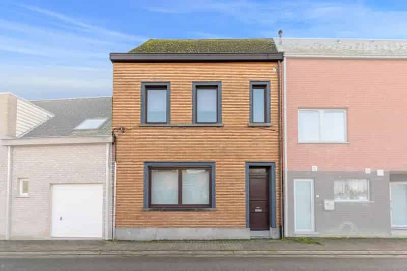 Te renoveren woning met karakter in een rustige buurt