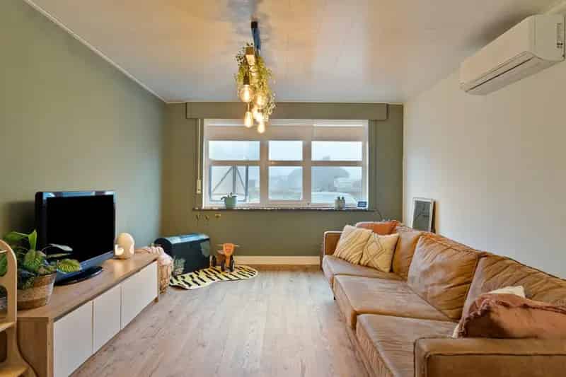 Energetische woning met uitstekende ligging en zonnig perceel !