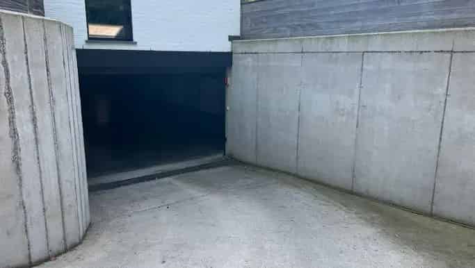 Garagebox te koop in Stationsstraat 18, Oostrozebeke - Dewaele