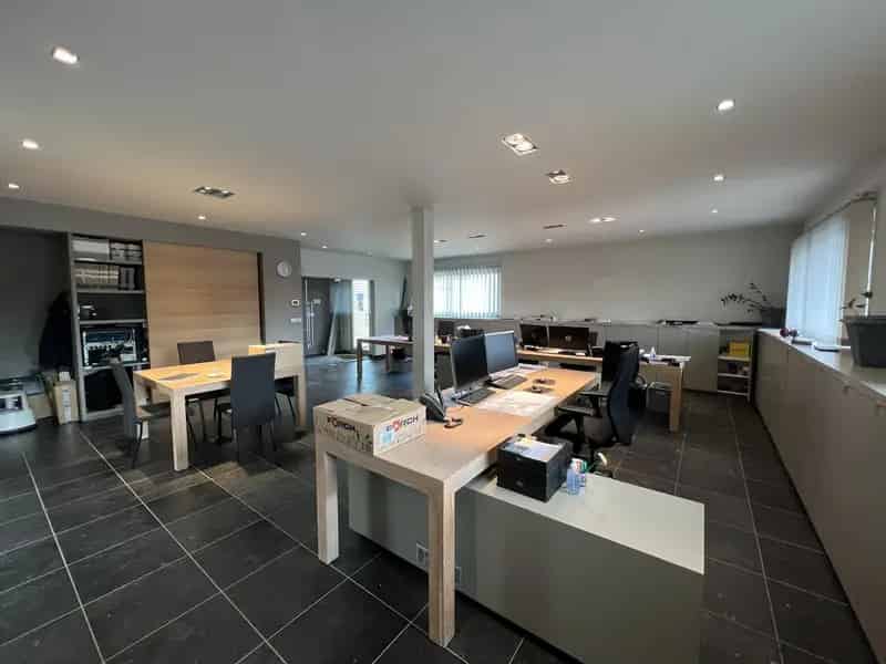 BEDRIJFSGEBOUW MET KANTOOR IN HEUSDEN-ZOLDER/LUMMEN