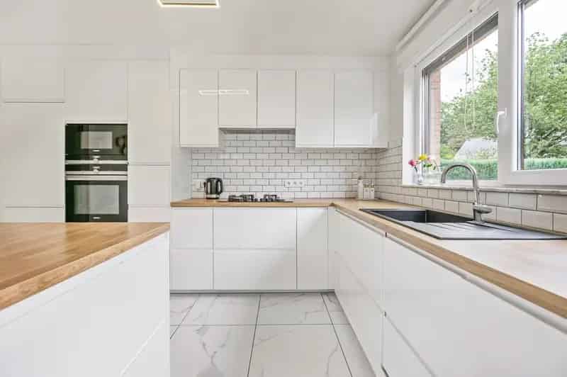 IN OPTIE !! Instapklare en energiezuinige gezinswoning