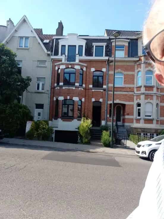 Huis Te Koop 6 Slaapkamers 270m2 Tuin Garage