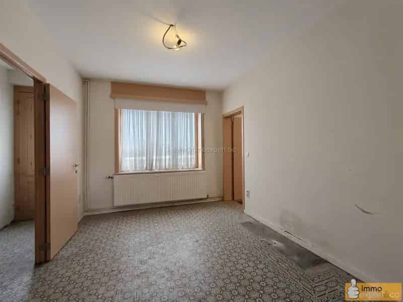 TERNAT: Super gelegen woning / Nieuw dak
