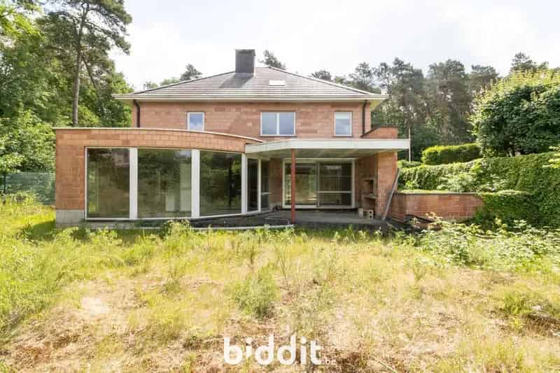 RUWBOUW VILLA