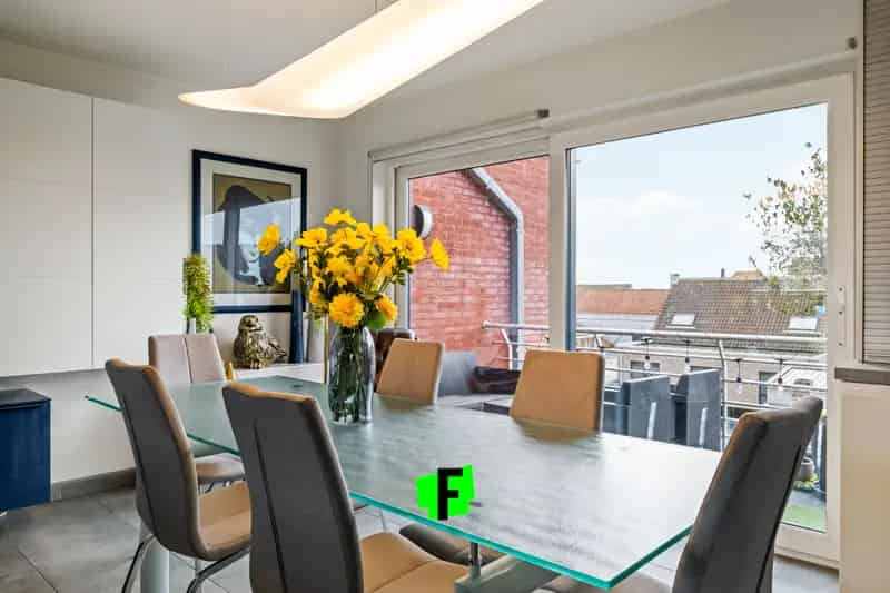 Modern Duplex-Appartement met 4 Slaapkamers en 2 Terrassen te Oostende