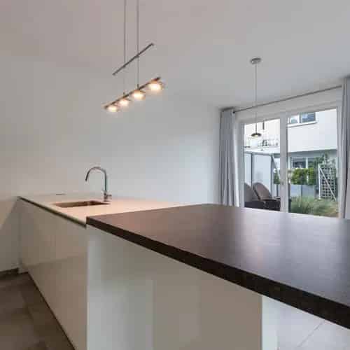 Zeer recent gelijkvloers appartement met 2 slaapkamers