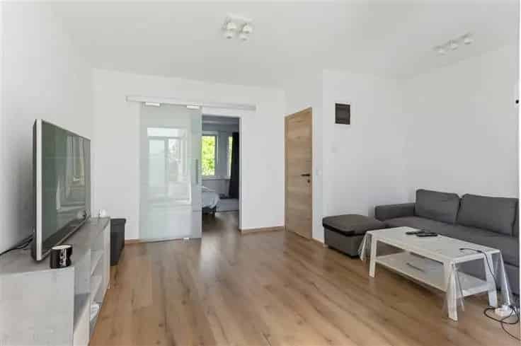 Gerenoveerd 1 Slaapkamer Appartement Met Terras