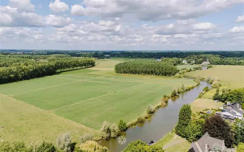 Ruim zuid georiënteerd perceel van 2042 m2 in Astene