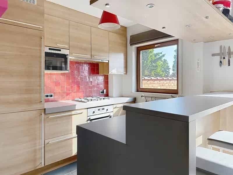 Huis te huur: Ruime beletage met tuin nabij A12 en E19