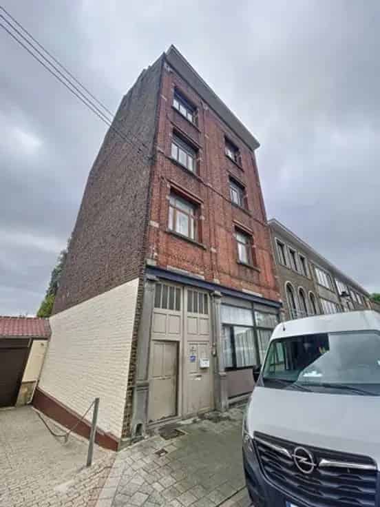 Appartementsblok Te Koop Anderlecht 215m2 Woon 195m2 Magazijn