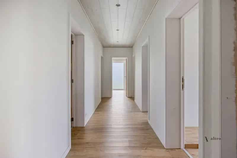 Deels gerenoveerde woning in het groene Bellem