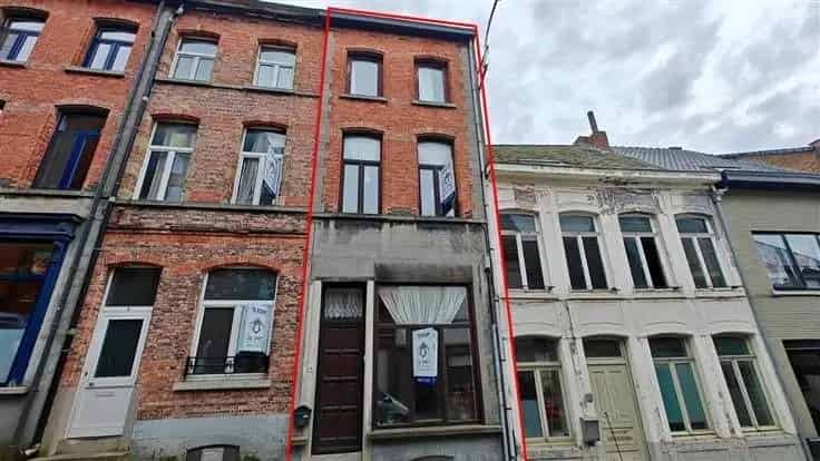 Ruime gezinswoning te renoveren nabij Grote Markt Geraardsbergen