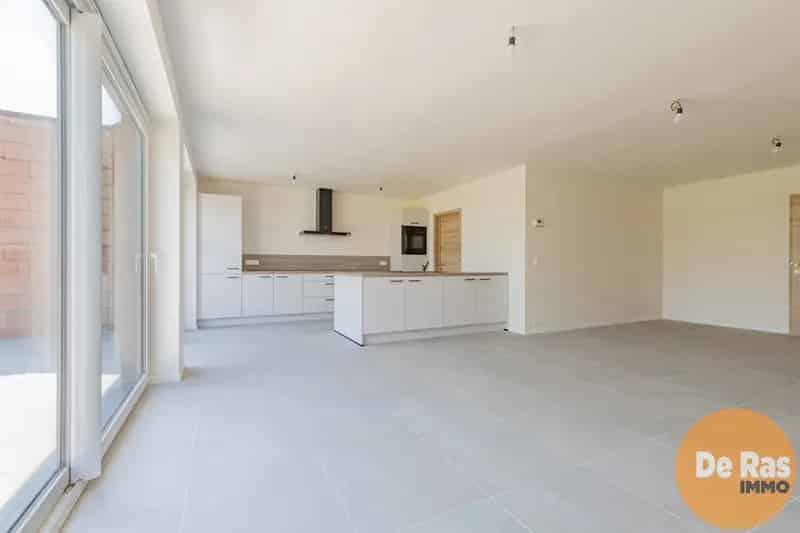 ERONDEGEM - Ruime nieuwbouwwoning met 4 slaapkamers